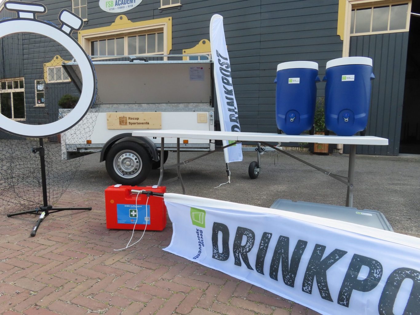 Mobiele verzorgingspost Recup sportevents Gorredijk herbruikbare bekers voor sportevenementen uit Gorredijk.